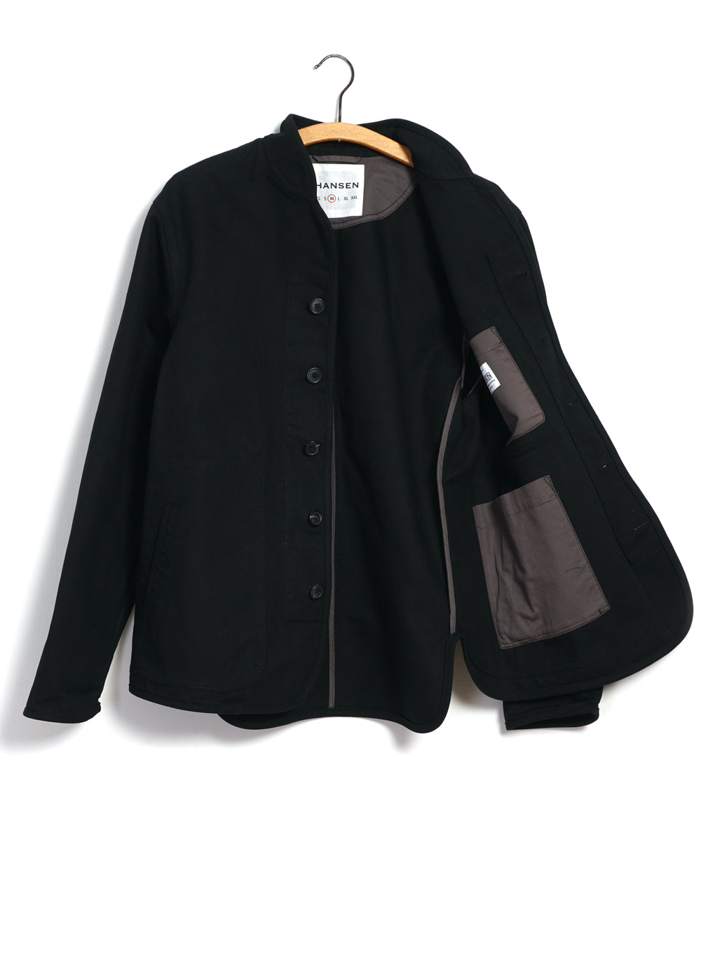 Erling | black canvas