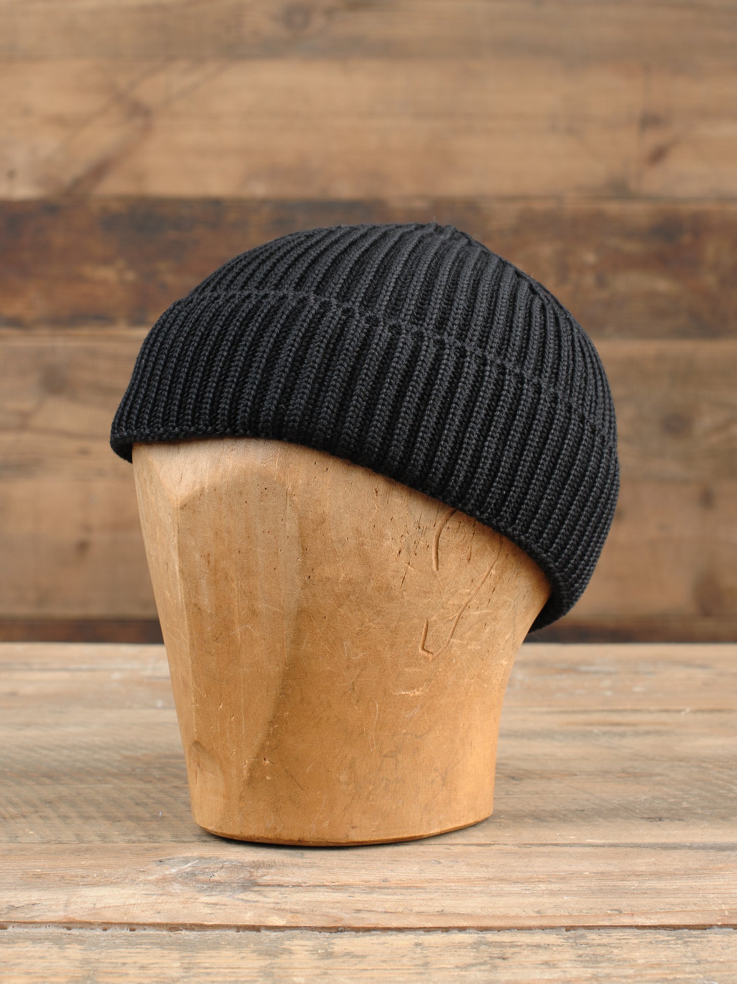 Fender hue | black void