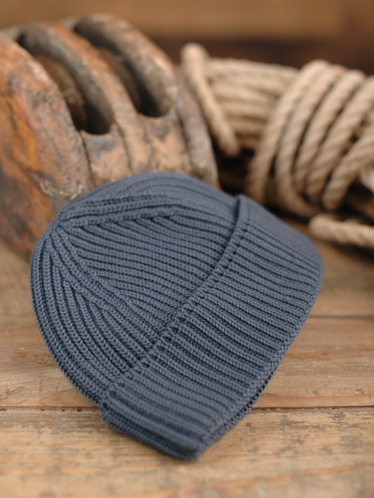 Fender hue | shadow blue