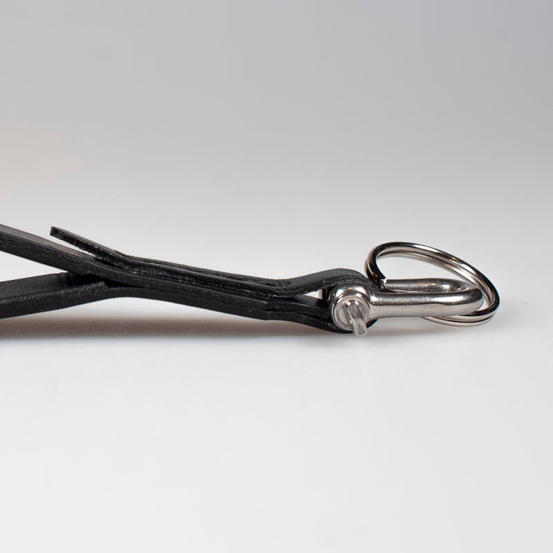 Keyhanger med Sjækkel Sort