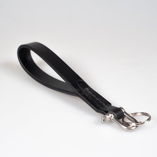 Keyhanger med Sjækkel Sort