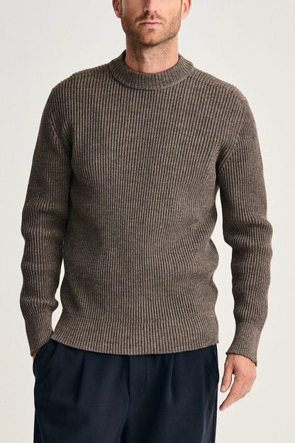Fender | crewneck  | terra brown