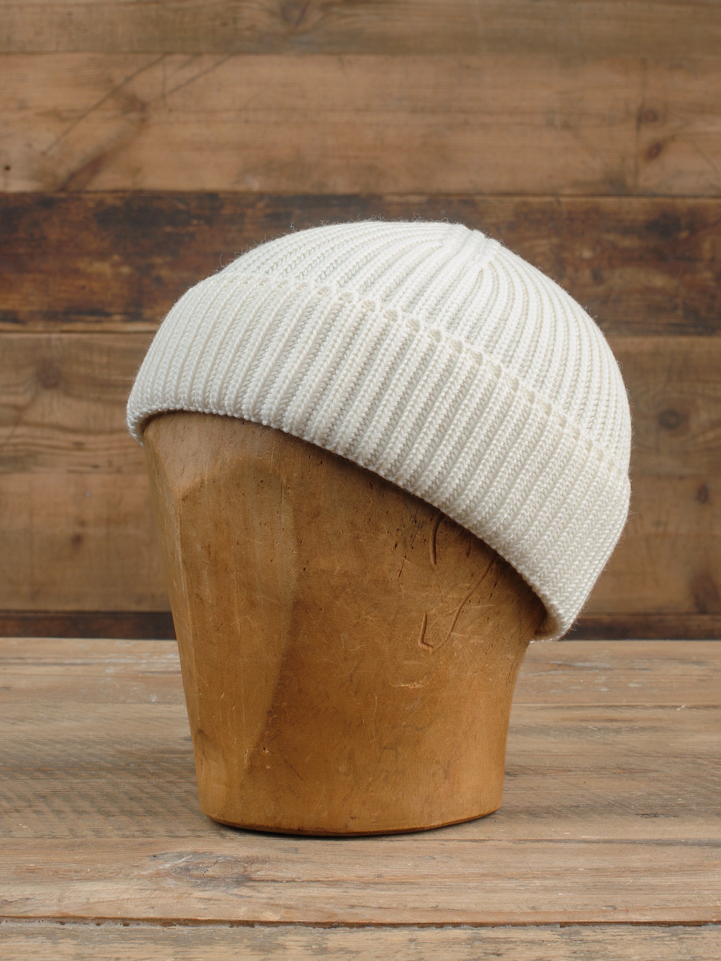 Fender hue | natural white