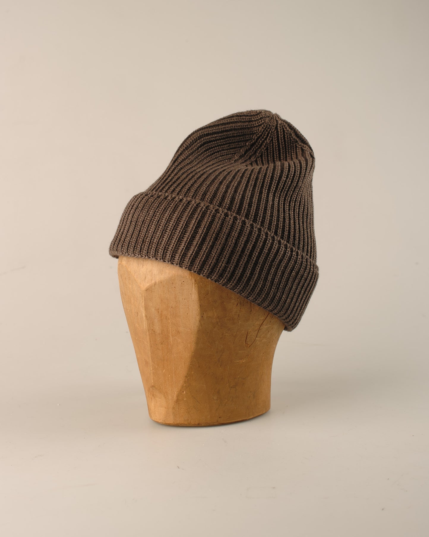 Mental hue | terra magma brown