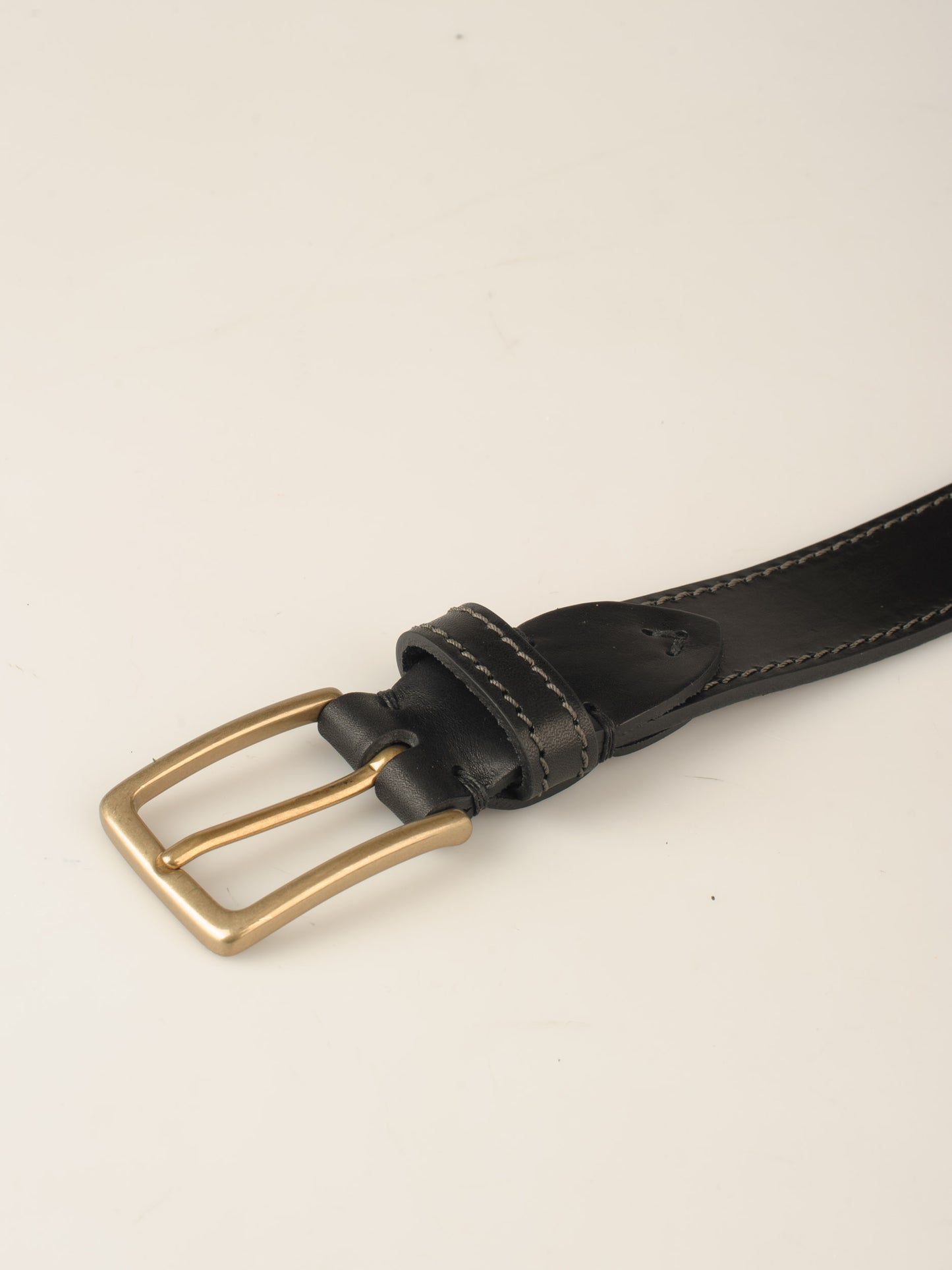 35mm Kantsyet bælte sort | Vejstrup messing