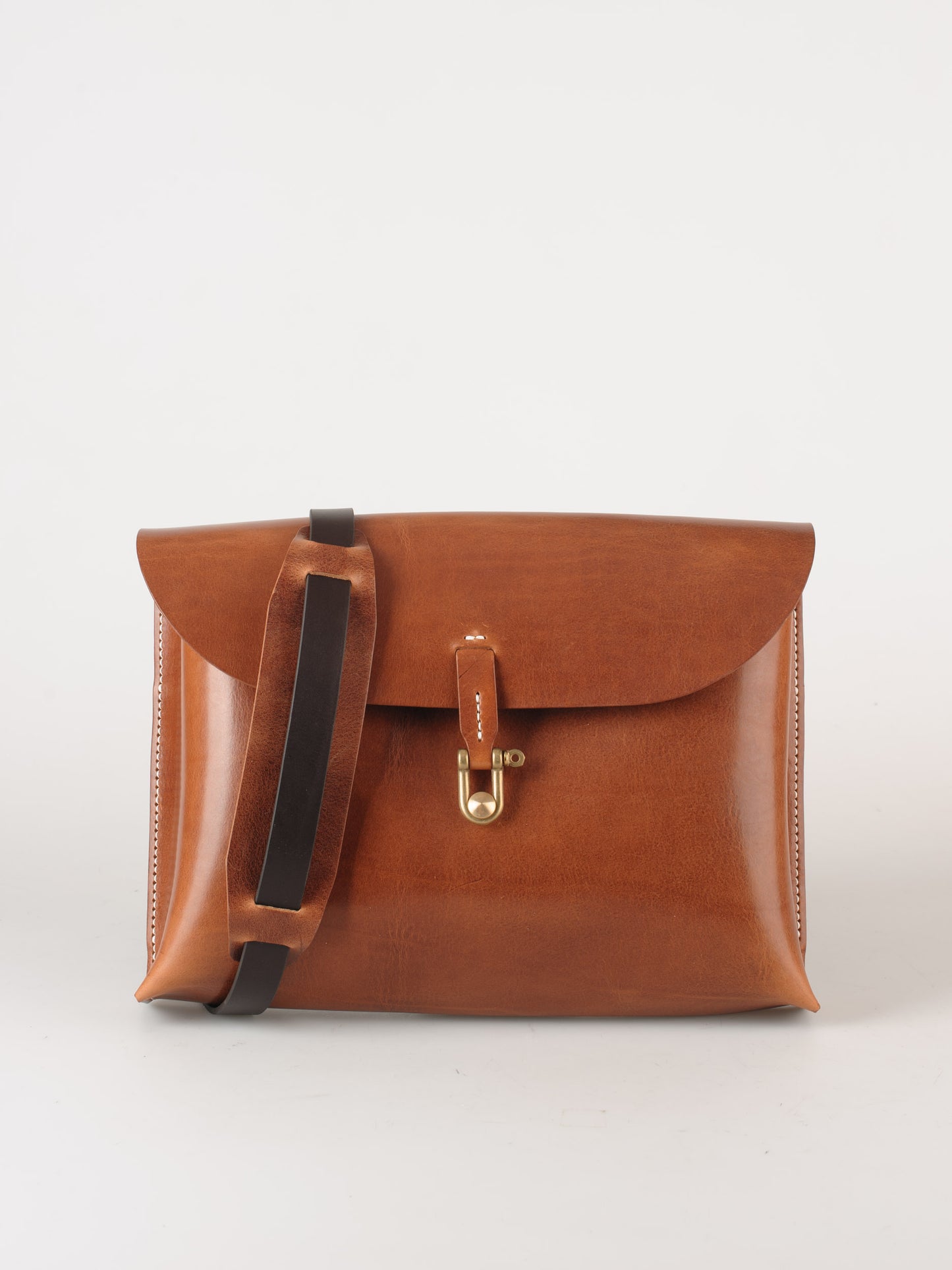 Messenger taske stor | cognac